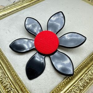 Vintage Jewelry Large Black and Red Daisy Flower Brooch Pin